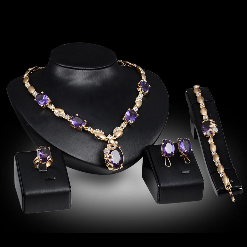 Stunning Crystal Jewelry Set